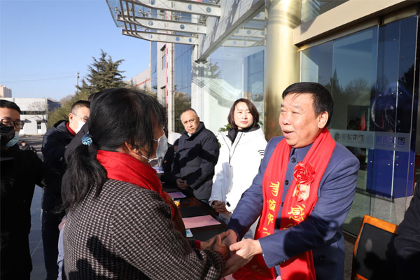 振东集团,冬助日